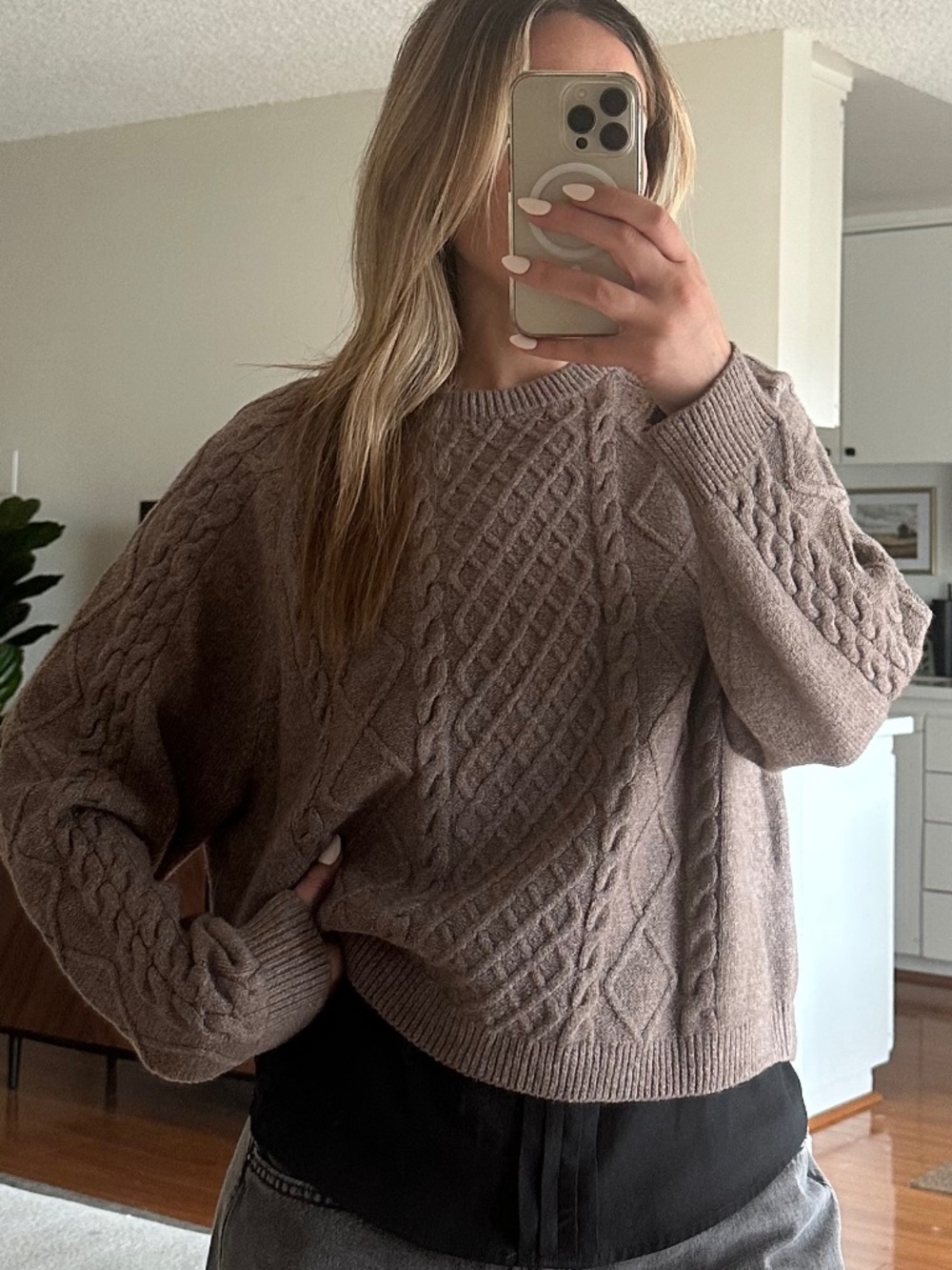 NWOT Old Navy Cable Knit Sweater Size L